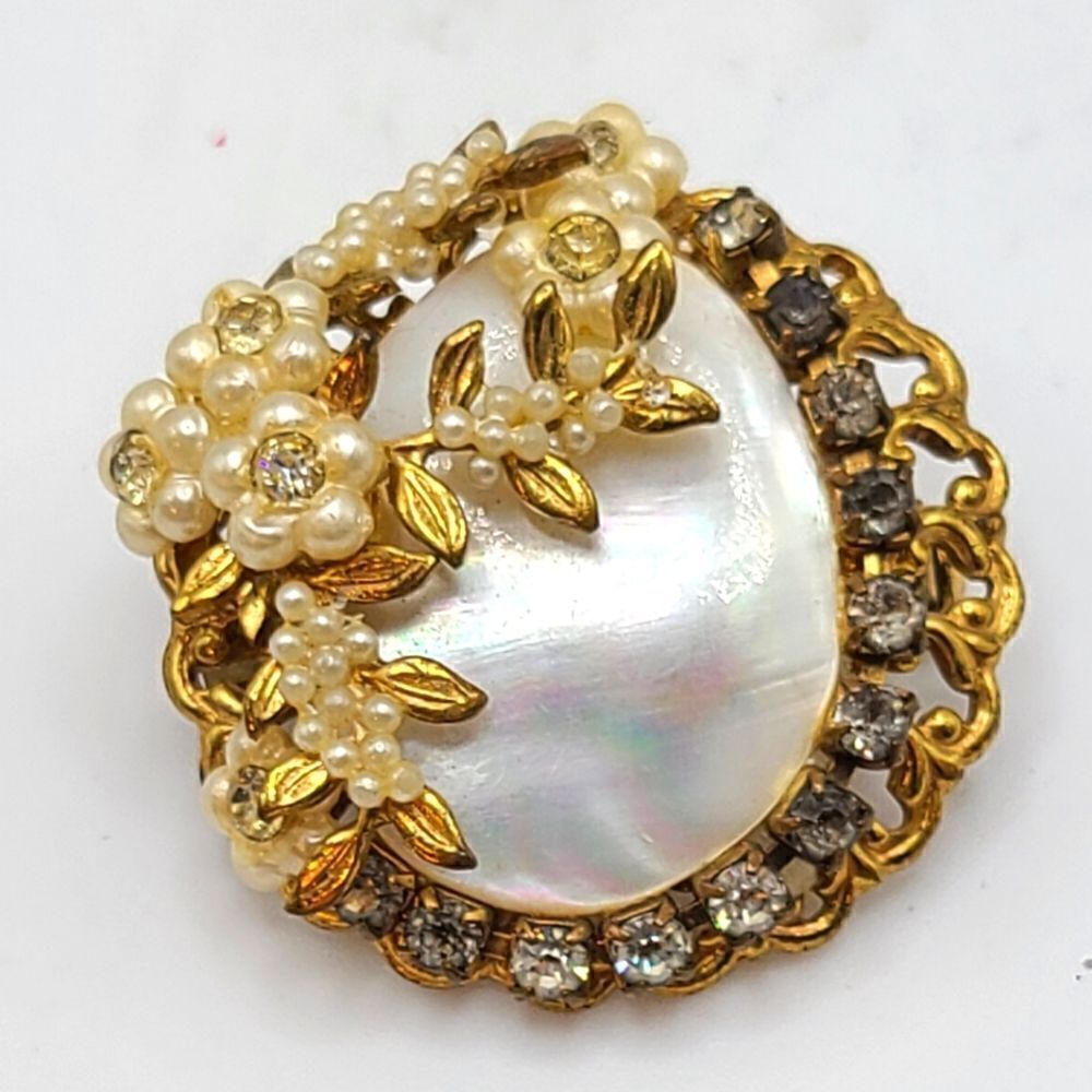 Vintage Mother of Pearl Brooch Pin